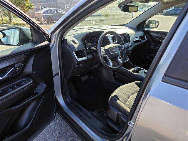 Used 2024 GMC Terrain SLE AWD/4WD image 19