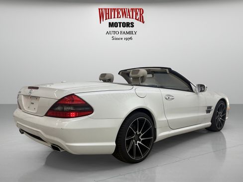 Used 2011 Mercedes-Benz SL 550 image 6
