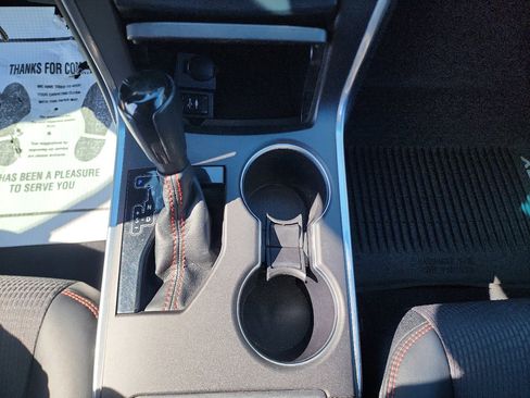 Used 2017 Toyota Camry SE image 17