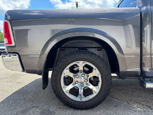 Used 2015 RAM 1500 Laramie w/ Convenience Group AWD/4WD image 6