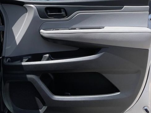 Used 2018 Honda Odyssey EX-L image 35