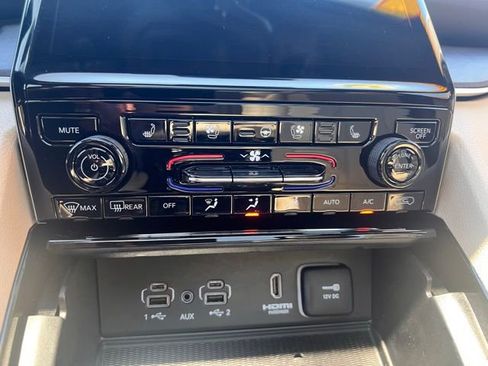 Used 2022 Jeep Grand Cherokee Limited 4xe AWD/4WD image 19