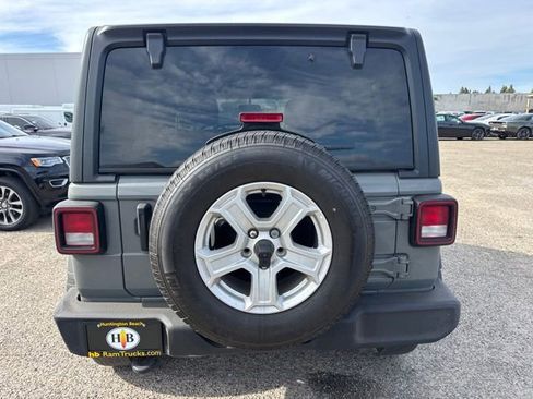 Used 2022 Jeep Wrangler Unlimited Sport AWD/4WD image 6