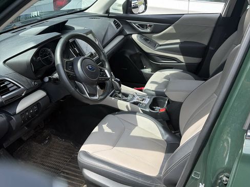 Used 2024 Subaru Forester Limited AWD/4WD image 2