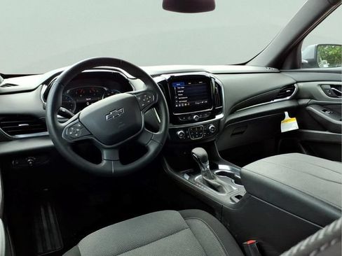 Used 2023 Chevrolet Traverse LT w/ Midnight/Sport Edition AWD/4WD image 9