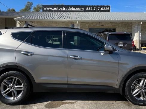Used 2017 Hyundai Santa Fe Sport FWD image 7