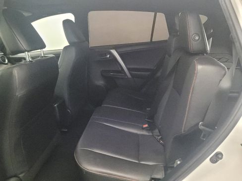 Used 2018 Toyota RAV4 SE w/ Power Extra Value Package AWD/4WD image 18