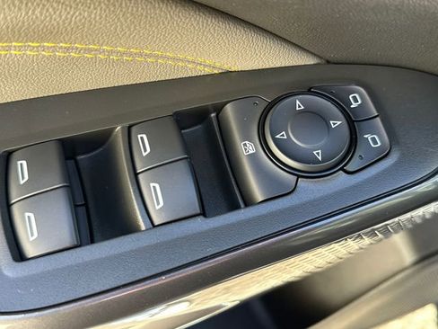 Used 2024 Chevrolet Trax ACTIV w/ Driver Confidence Package image 24