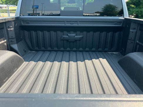 Used 2026 Chevrolet Silverado 1500 LT Trail Boss w/ Safety Package AWD/4WD image 8