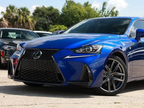 Used 2018 Lexus IS 300 F Sport w/ F Sport Package RWD image 2