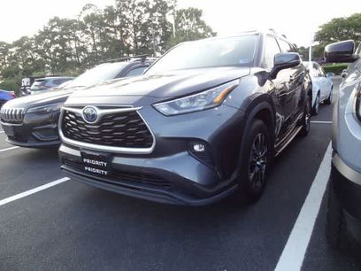 Used 2020 Toyota Highlander XLE