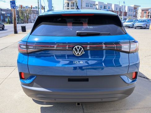 New 2026 Volkswagen ID.4 Pro AWD/4WD image 4