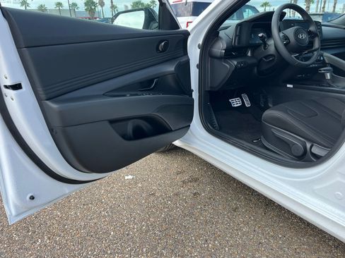 New 2026 Hyundai Elantra Sport FWD image 14