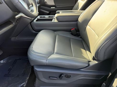 New 2026 Ford Expedition Active AWD/4WD image 21
