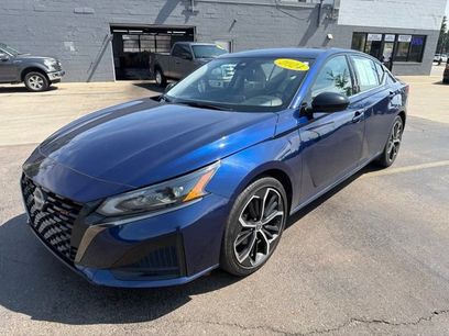 Used 2024 Nissan Altima 2.5 SR