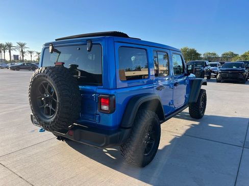 Used 2024 Jeep Wrangler Unlimited AWD/4WD image 7