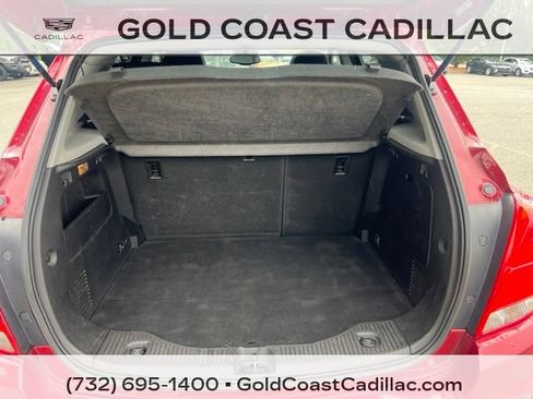 Used 2019 Chevrolet Trax LT w/ Sun & Sound Package AWD/4WD image 8