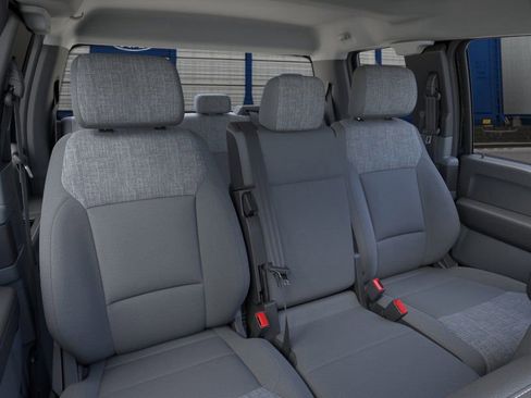 New 2026 Ford F550 4x4 Supercab Super Duty w/ XLT Value Package image 36