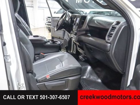 Used 2024 RAM 3500 Tradesman w/ Chrome Appearance Group AWD/4WD image 12