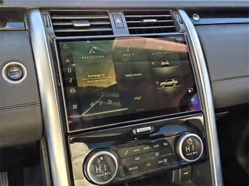 Used 2023 Land Rover Discovery S image 21