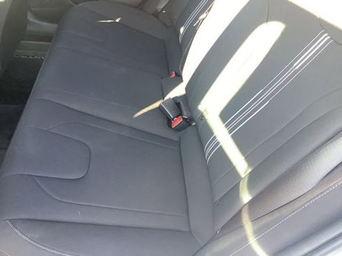 Certified 2025 Hyundai Elantra SEL image 16