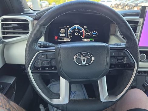 Used 2023 Toyota Sequoia Capstone AWD/4WD image 19