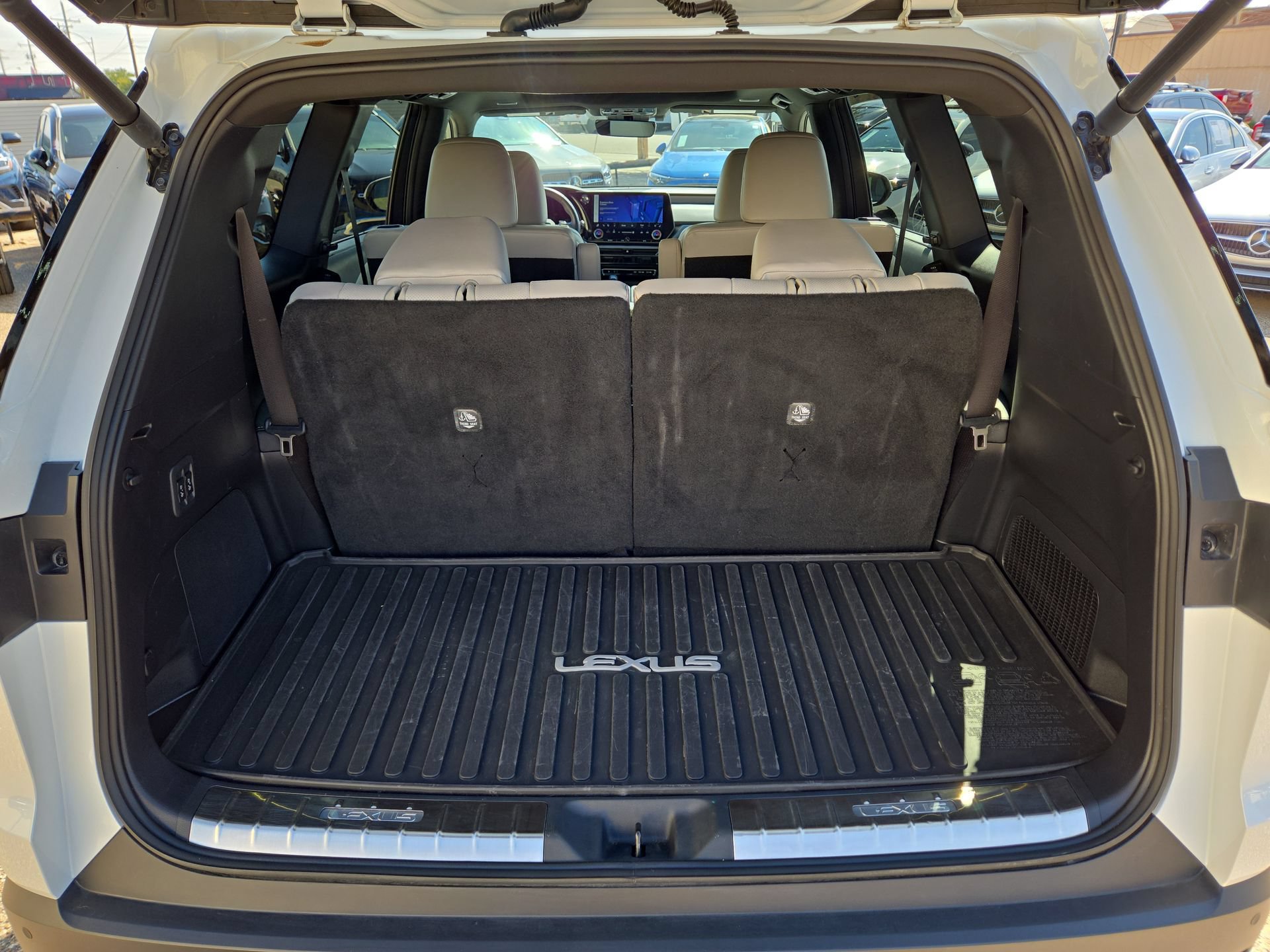 Used 2024 Lexus TX 350 FWD w/ Captains Chair Package image 12