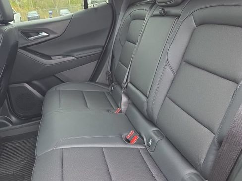 New 2026 Chevrolet Equinox LT w/ Convenience Package II FWD image 10