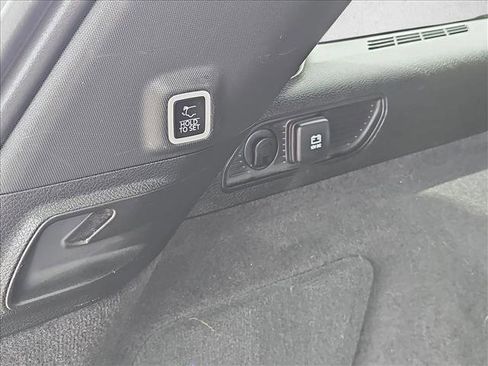 Used 2023 Jeep Grand Cherokee Trailhawk w/ Advanced Protech Group II AWD/4WD image 6