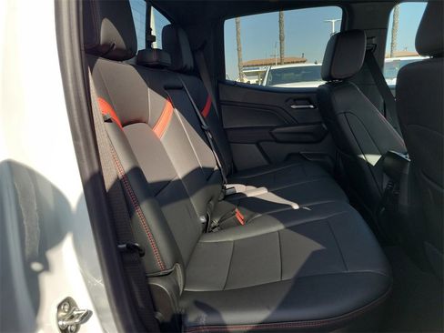 New 2025 Chevrolet Colorado Z71 w/ Technology Package image 16