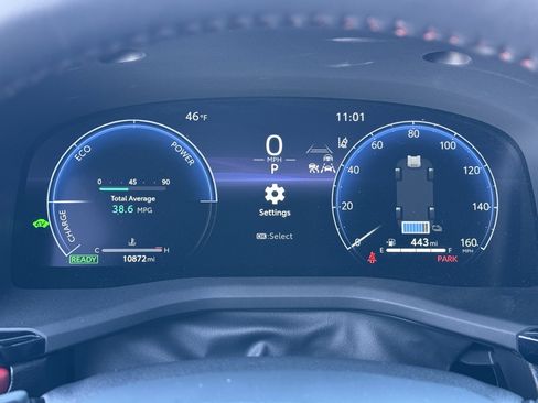 Used 2025 Toyota Camry XSE image 32