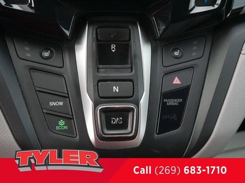 Used 2018 Honda Odyssey EX-L image 32