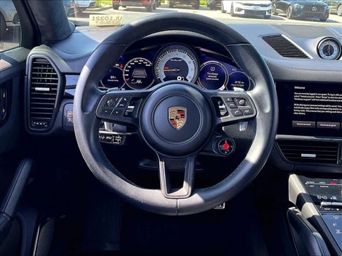 Used 2022 Porsche Cayenne Turbo GT AWD/4WD image 7