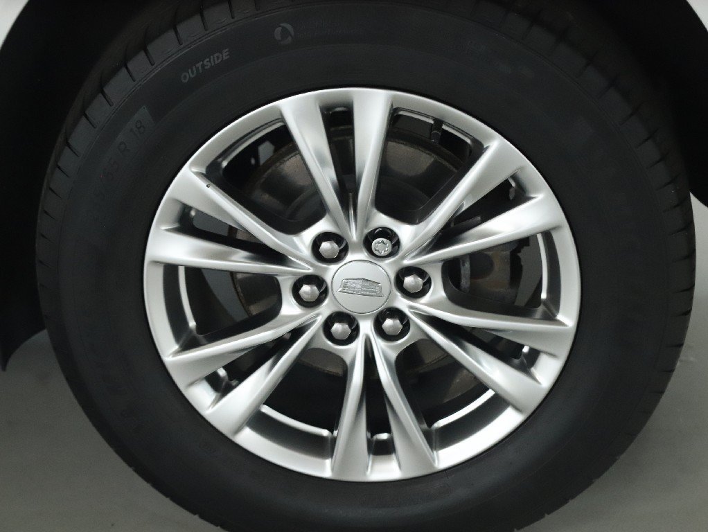 Used 2020 Cadillac XT5 Premium Luxury w/ LPO, Floor Liner Package AWD/4WD image 39