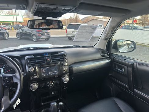 Used 2016 Toyota 4Runner Trail Premium image 16