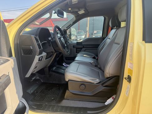 Used 2019 Ford F550 2WD Regular Cab Super Duty image 15