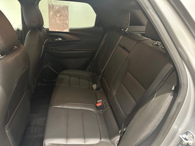 Used 2025 Chevrolet TrailBlazer RS w/ Convenience Package AWD/4WD image 18