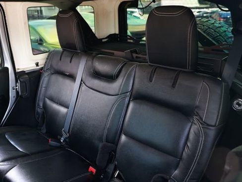 Used 2018 Jeep Wrangler Unlimited Sport S AWD/4WD image 11