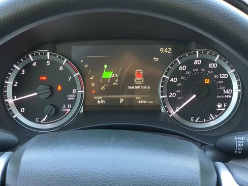 Used 2023 Toyota Highlander L image 31