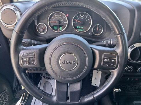 Used 2018 Jeep Wrangler Rubicon w/ Power Convenience Group AWD/4WD image 25