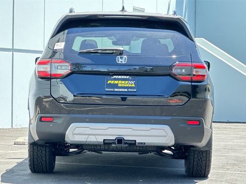New 2025 Honda Pilot TrailSport image 5
