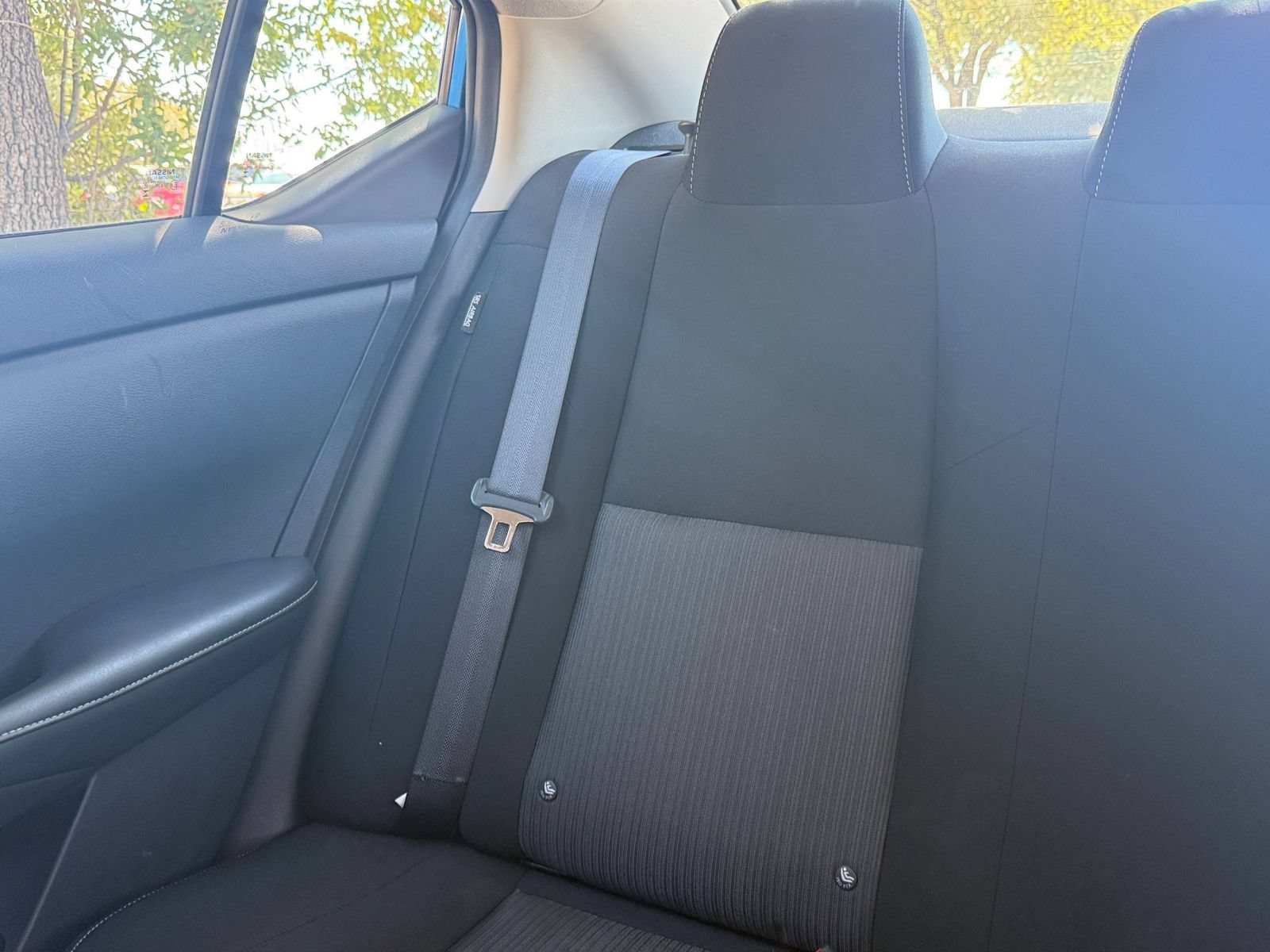 Used 2025 Nissan Sentra SV FWD image 38