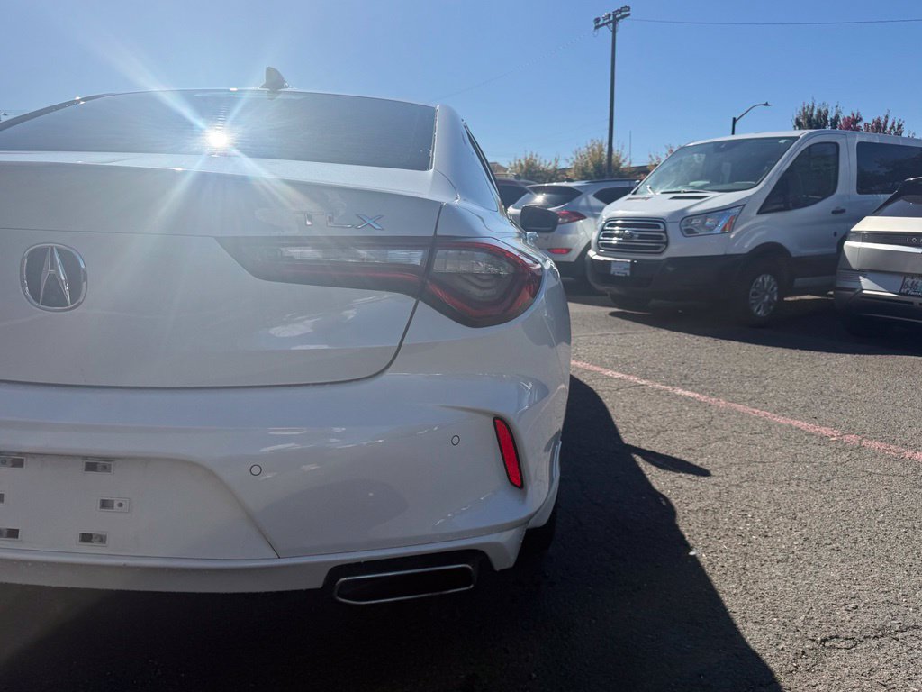Used 2021 Acura TLX w/ Advance Package FWD image 5