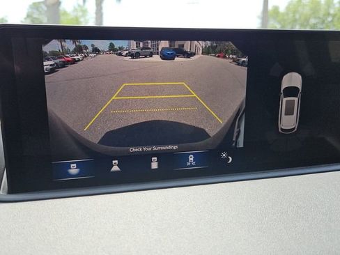 Certified 2024 Acura MDX FWD w/ Technology Package image 9