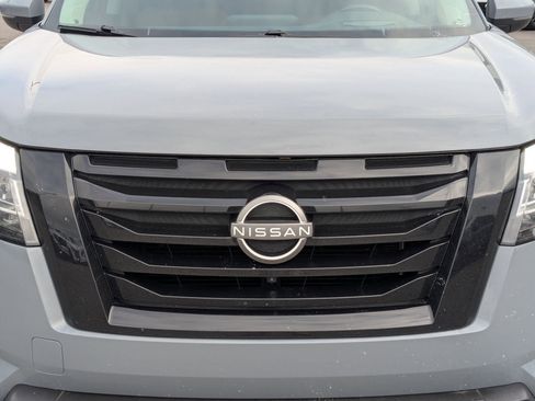 Used 2023 Nissan Pathfinder Platinum w/ Lighting Package (N93) image 10