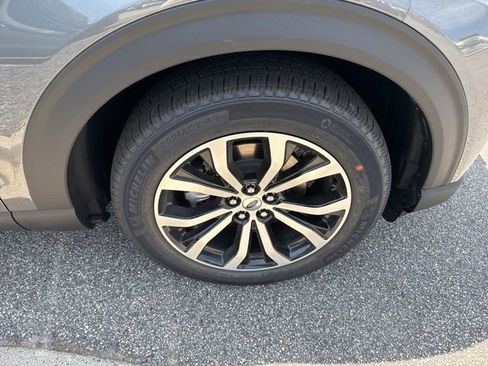 New 2026 Ford Explorer ST-Line image 13