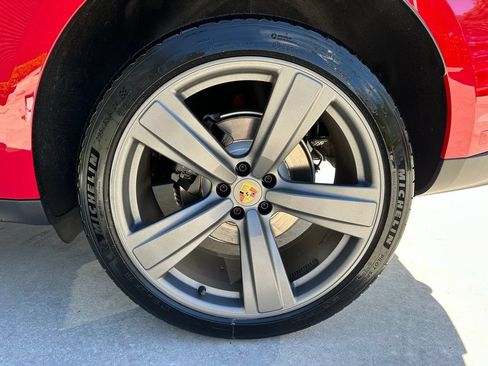 Certified 2026 Porsche Macan AWD/4WD image 44
