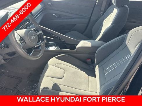 Used 2025 Hyundai Elantra SEL FWD image 18