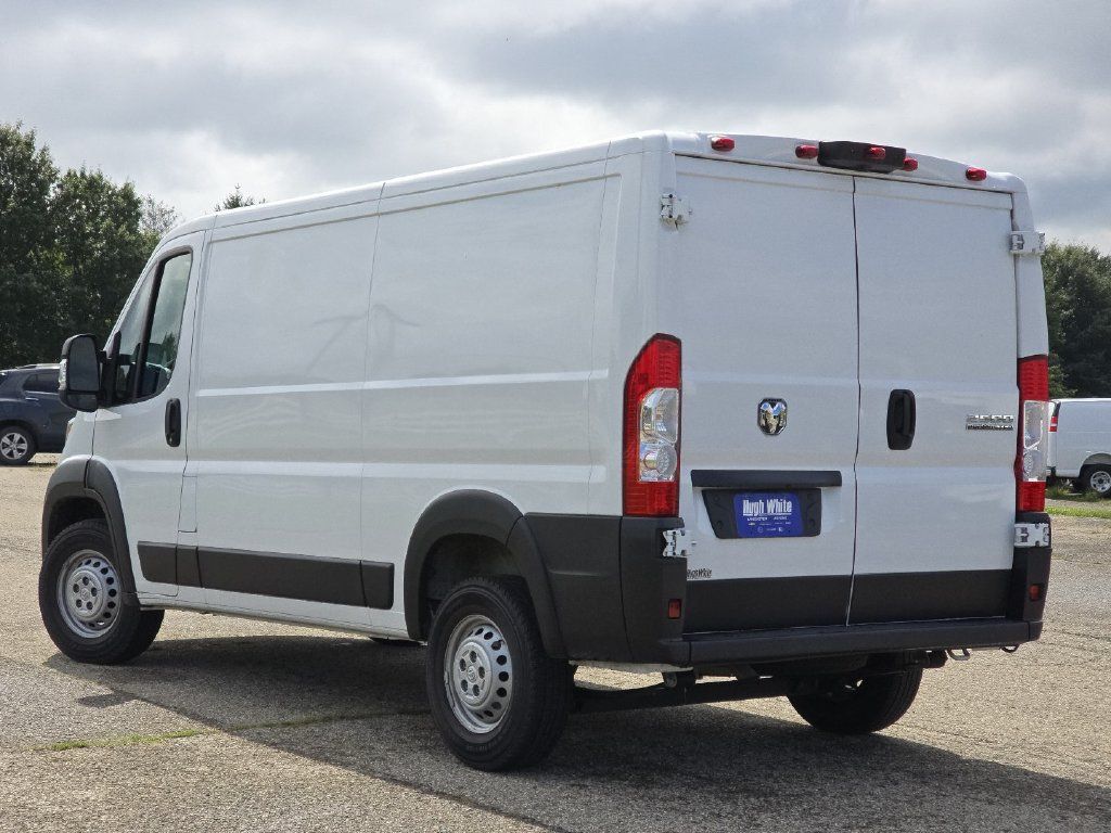 Used 2025 RAM ProMaster 2500 w/ Convenience Group FWD image 16