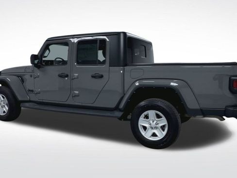 Used 2022 Jeep Gladiator Sport image 21